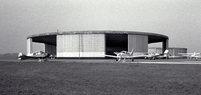 Loodsen van buiten deuren open